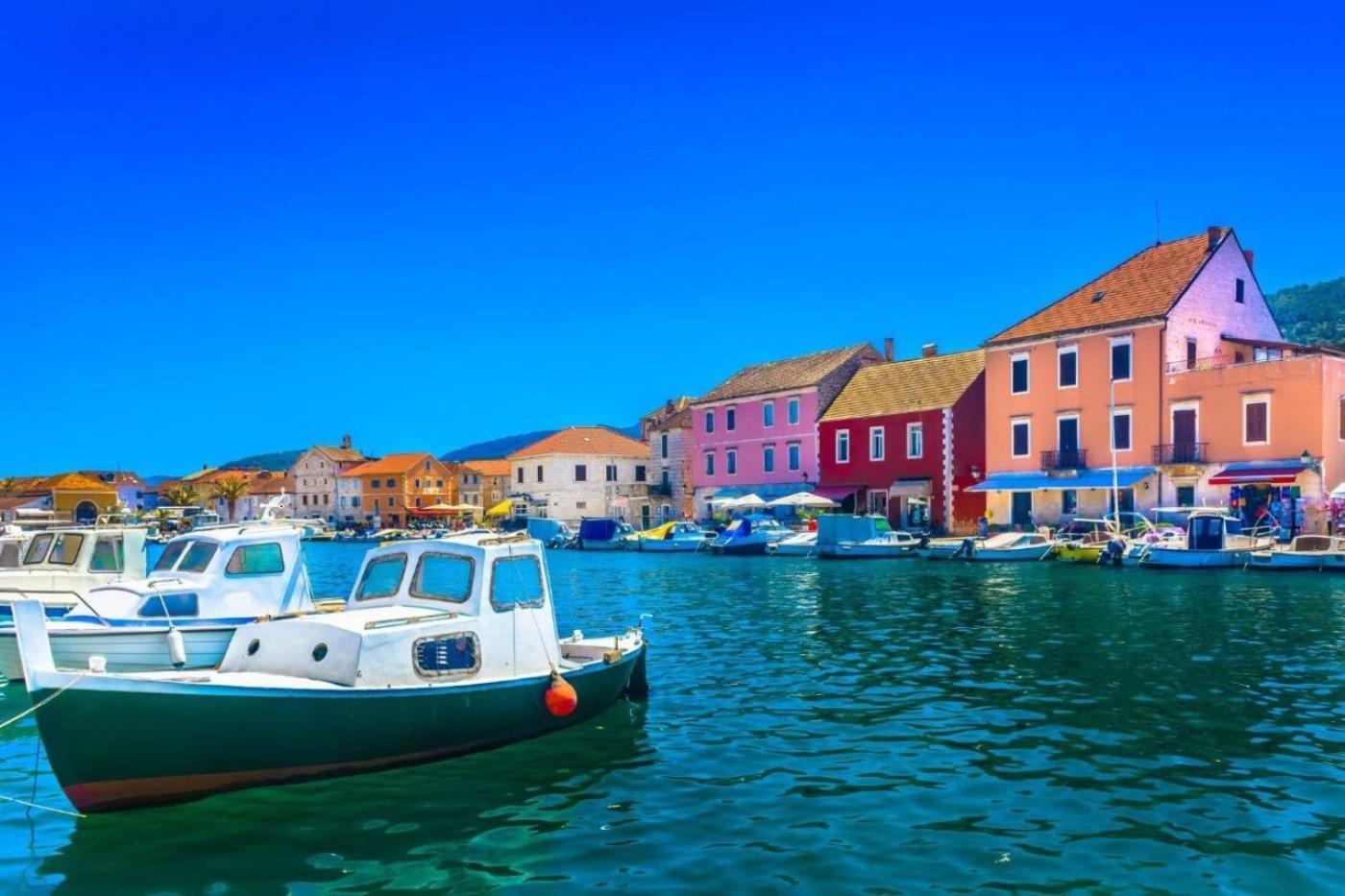 Lili Sunset Daire Stari Grad  Dış mekan fotoğraf